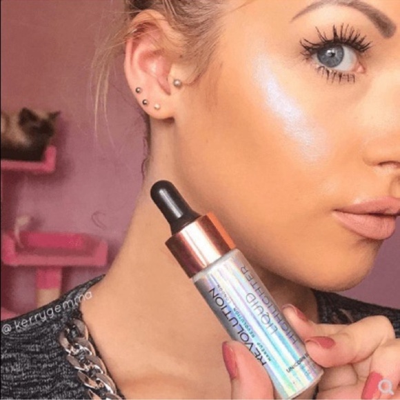 Revolution Liquid Highlighter – Unicorn Elixir (0.61 fl oz / 18ml) - Picture 7 of 8